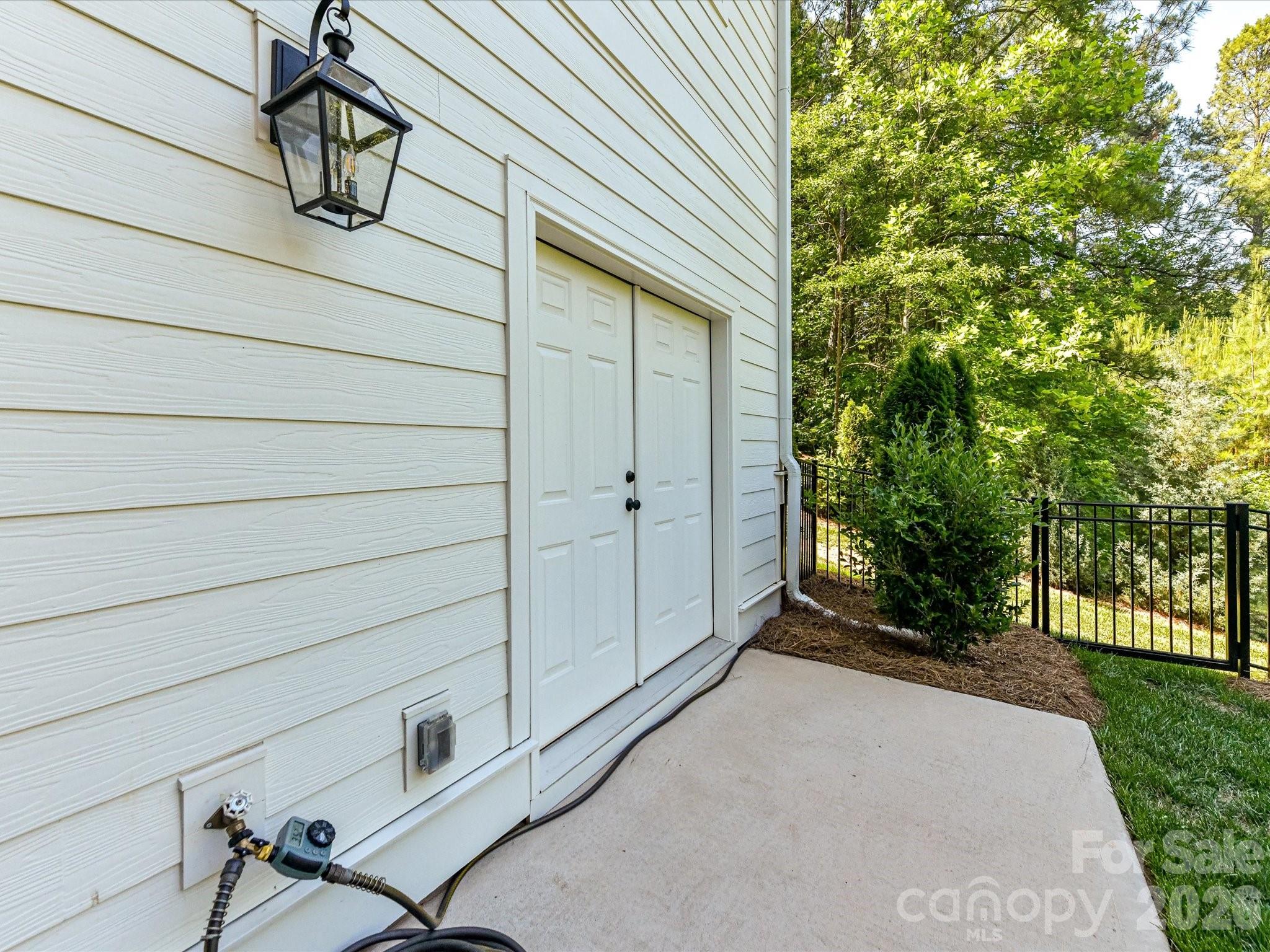 202 Streamwood Road