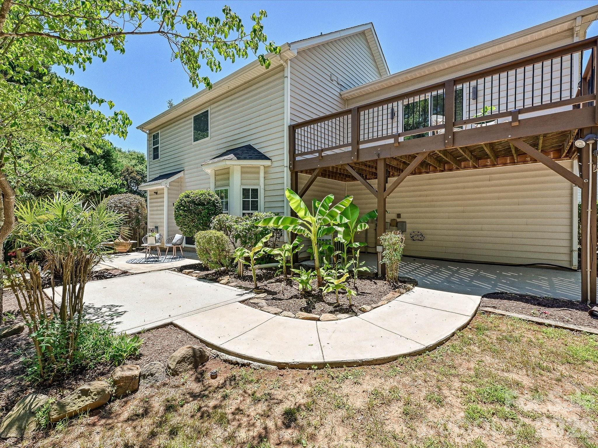 9539 Stawell Drive