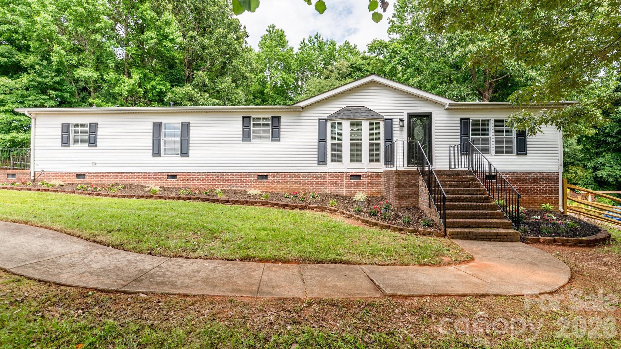 127 Whitewater Lane