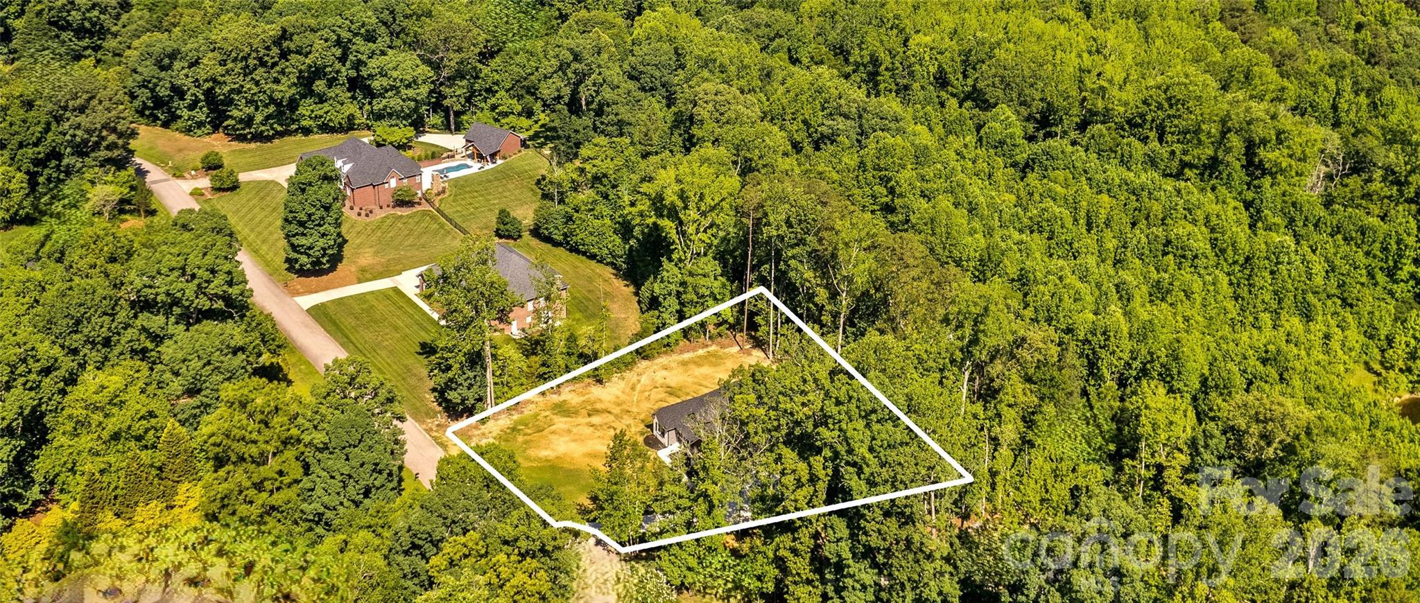 1065 Shawnee Trail