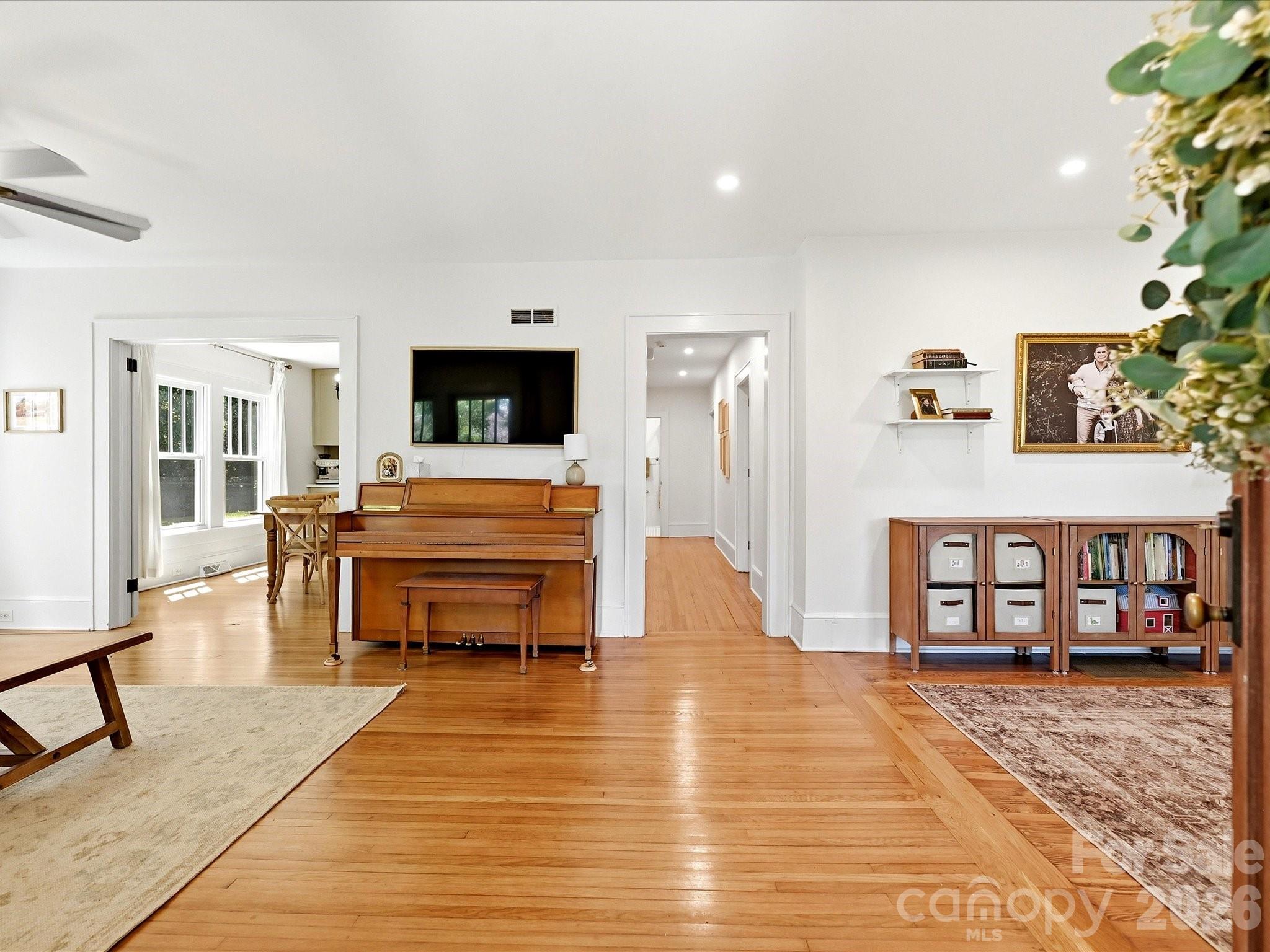 3514 Kelly Road
