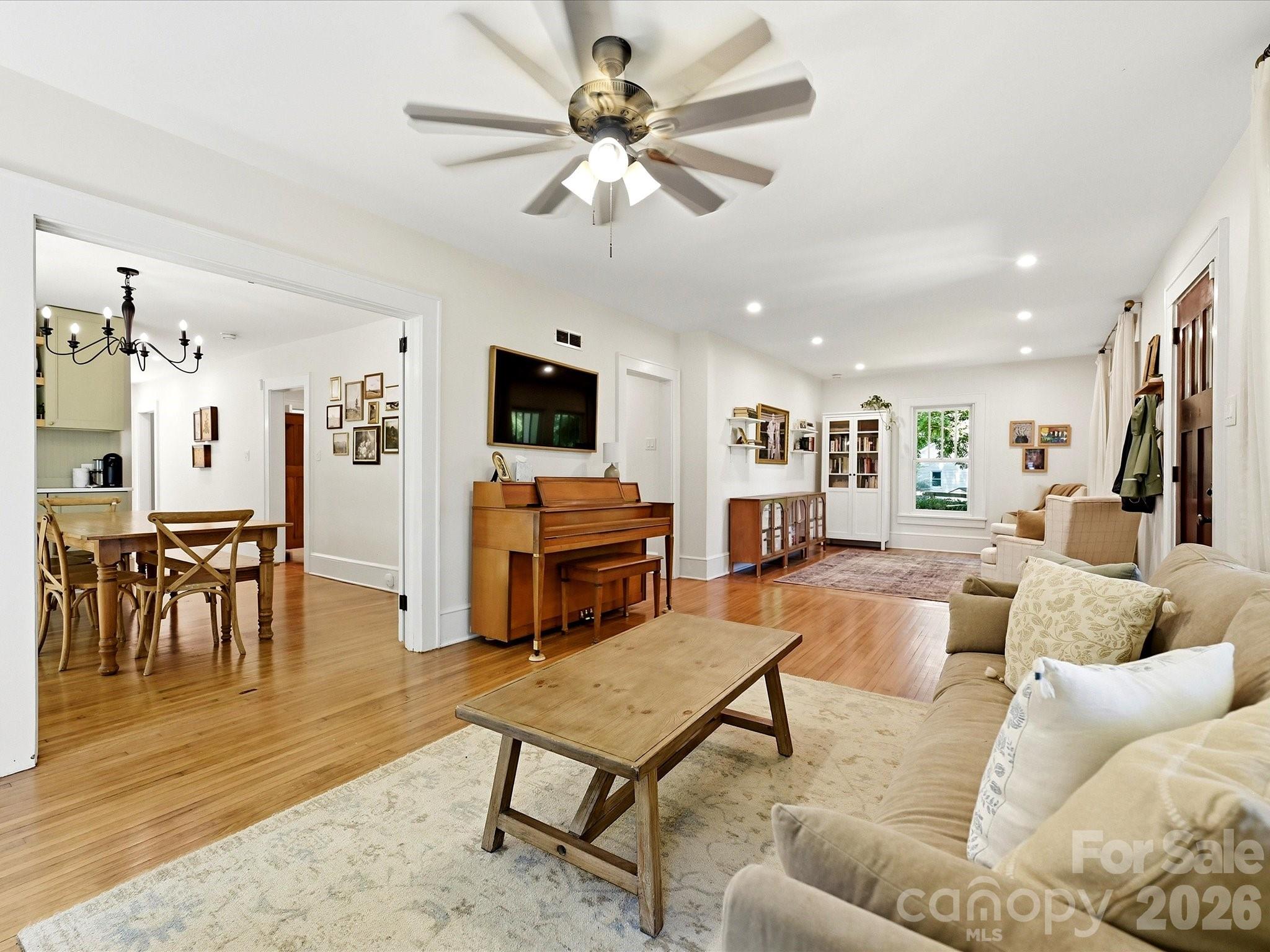 3514 Kelly Road