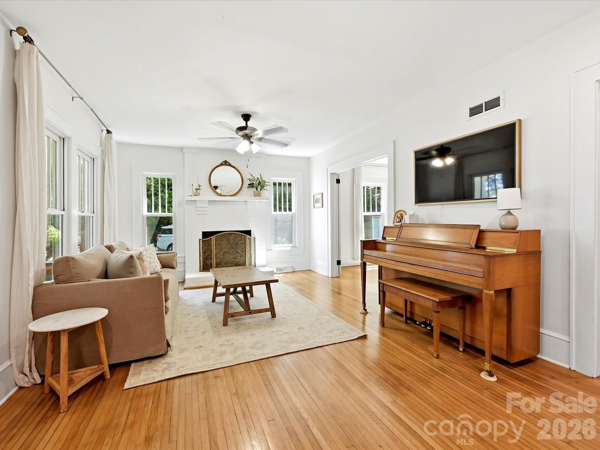 3514 Kelly Road