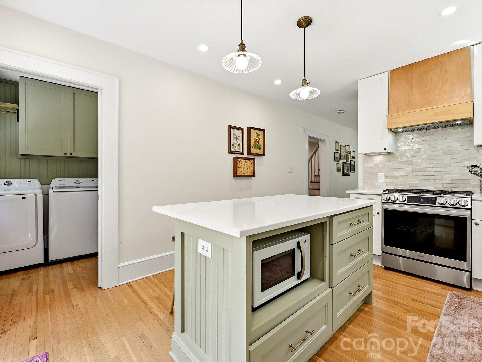 3514 Kelly Road