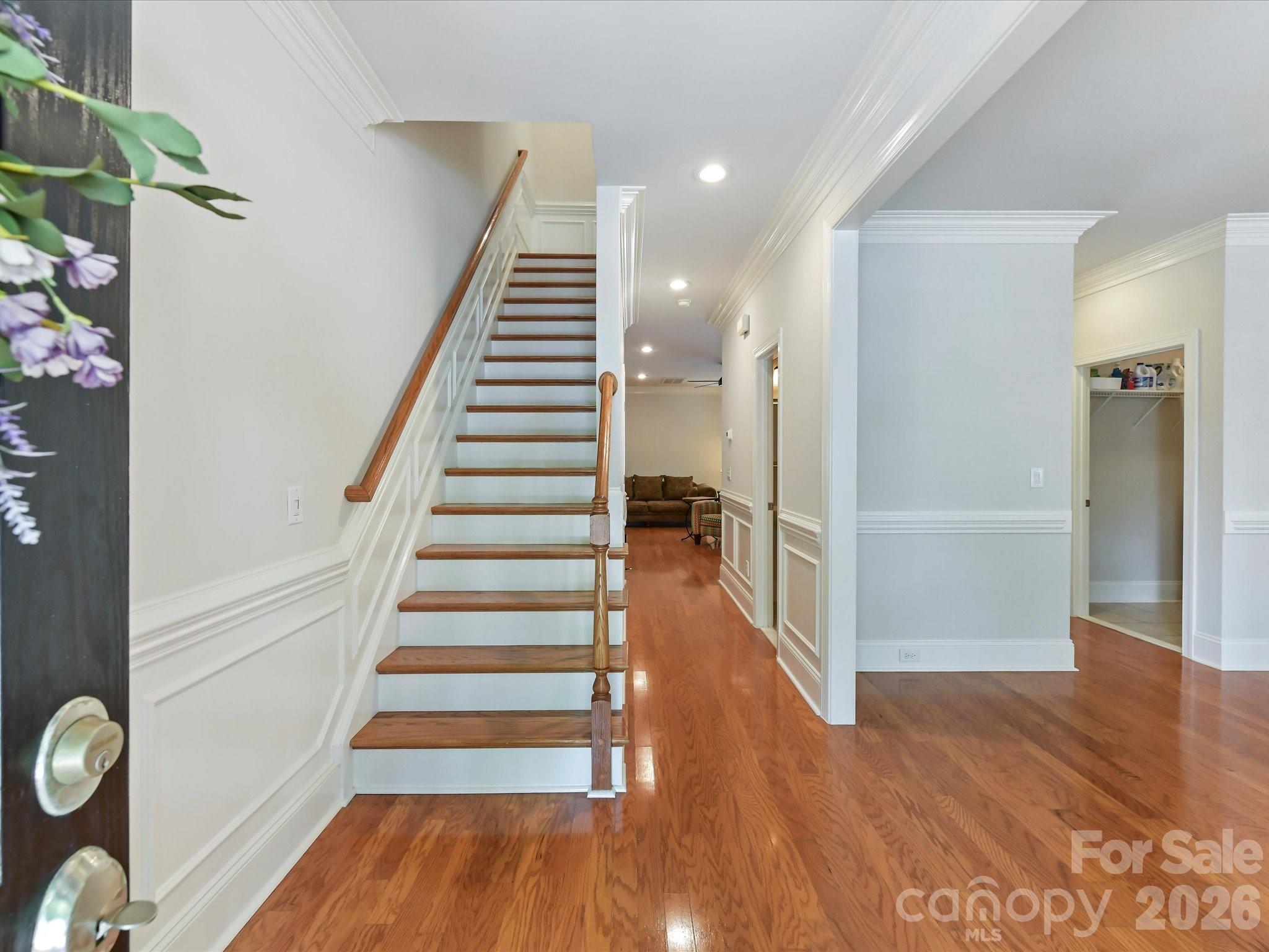 439 Ohenry Avenue