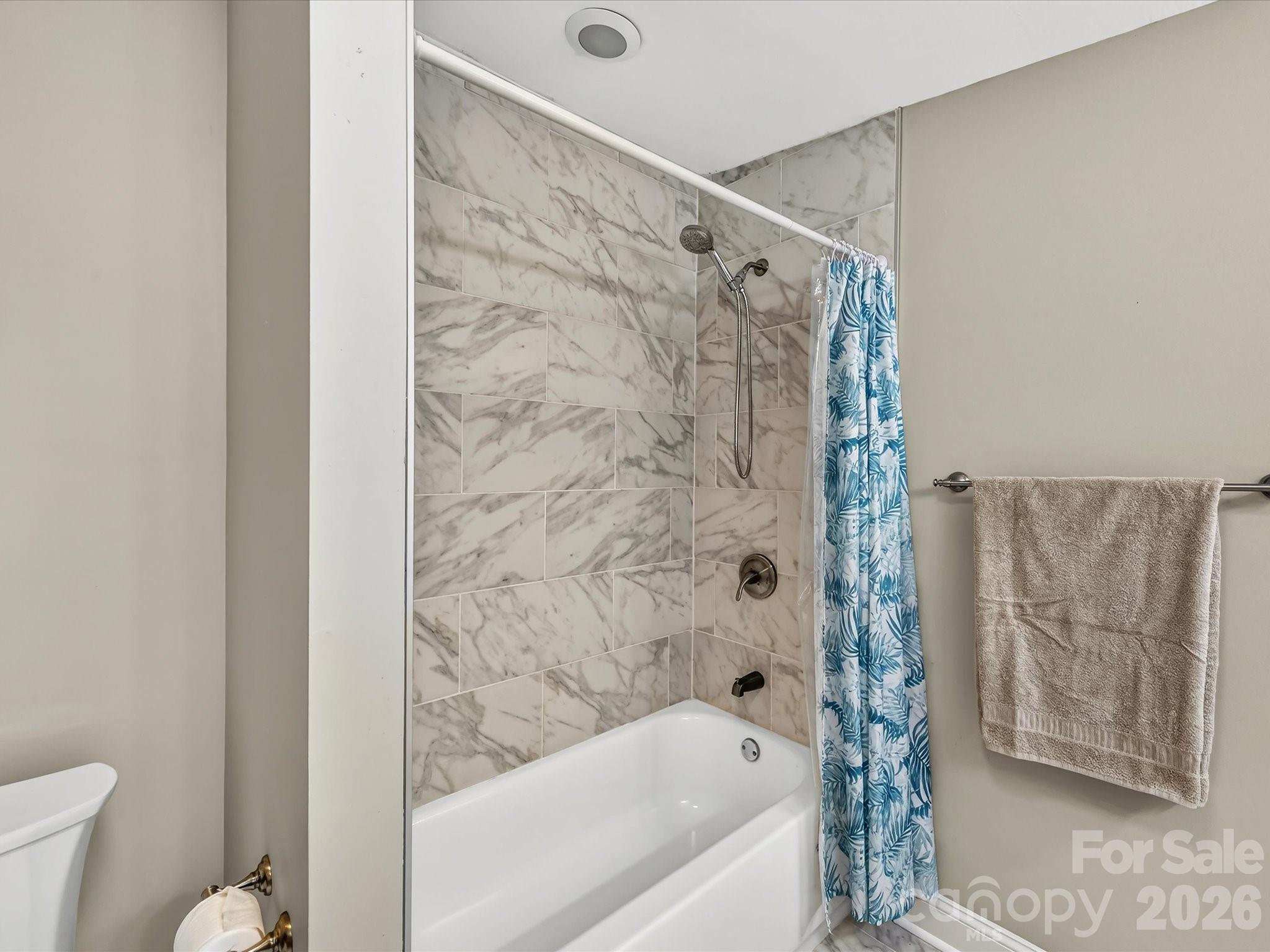 4486 Graybirch Drive