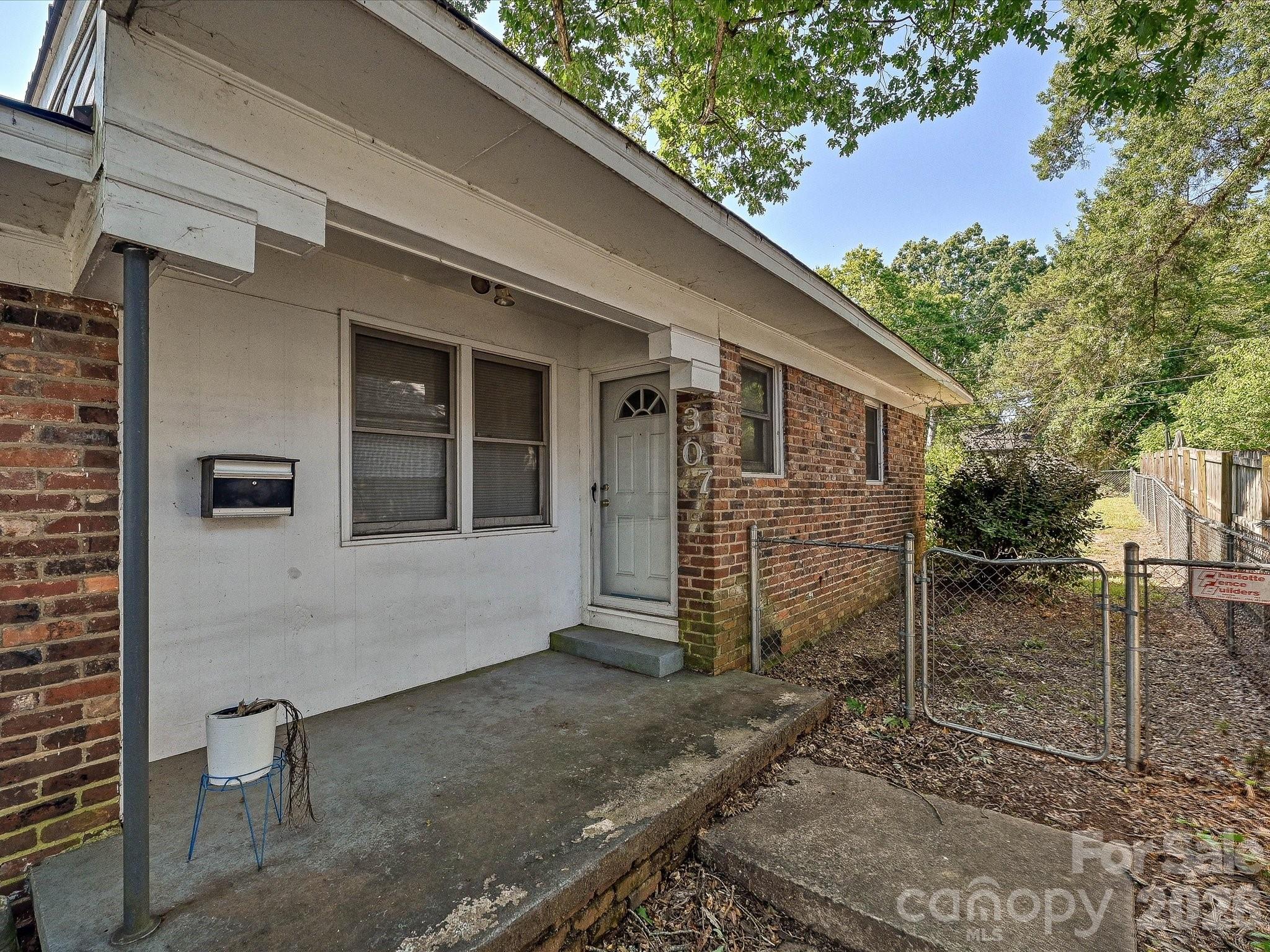 305 Keswick Avenue