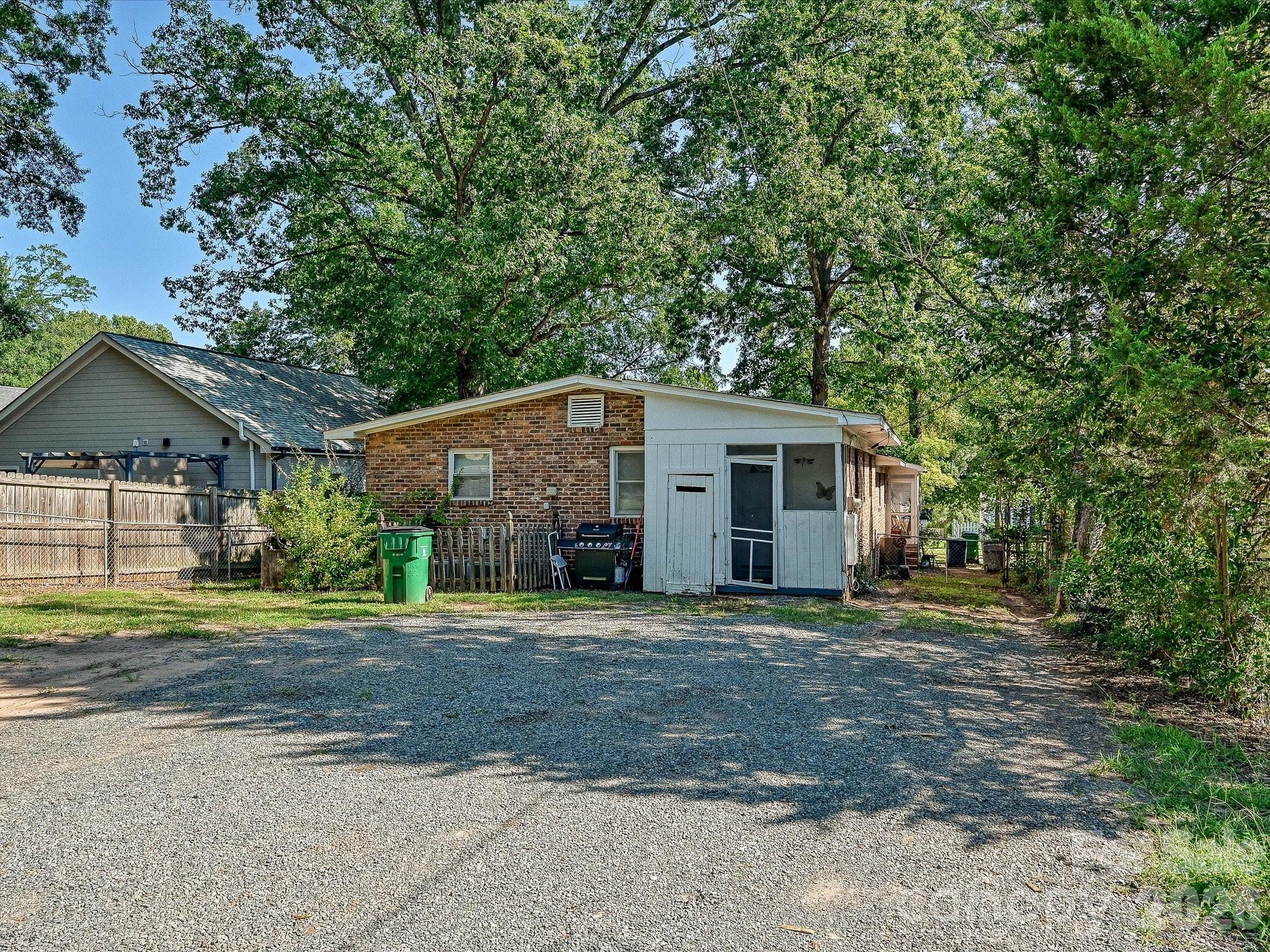 305 Keswick Avenue