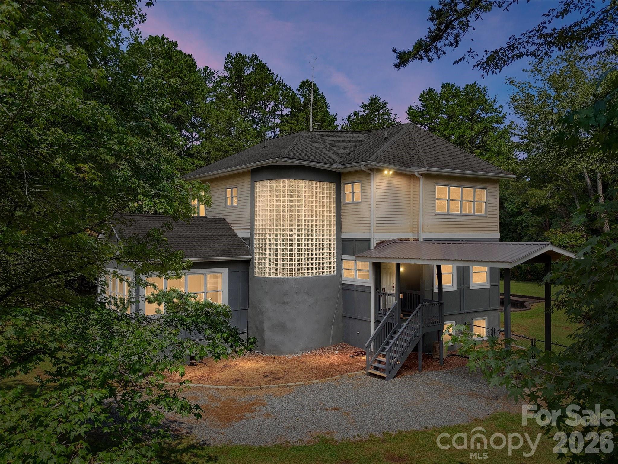 9821 Harvest Lane