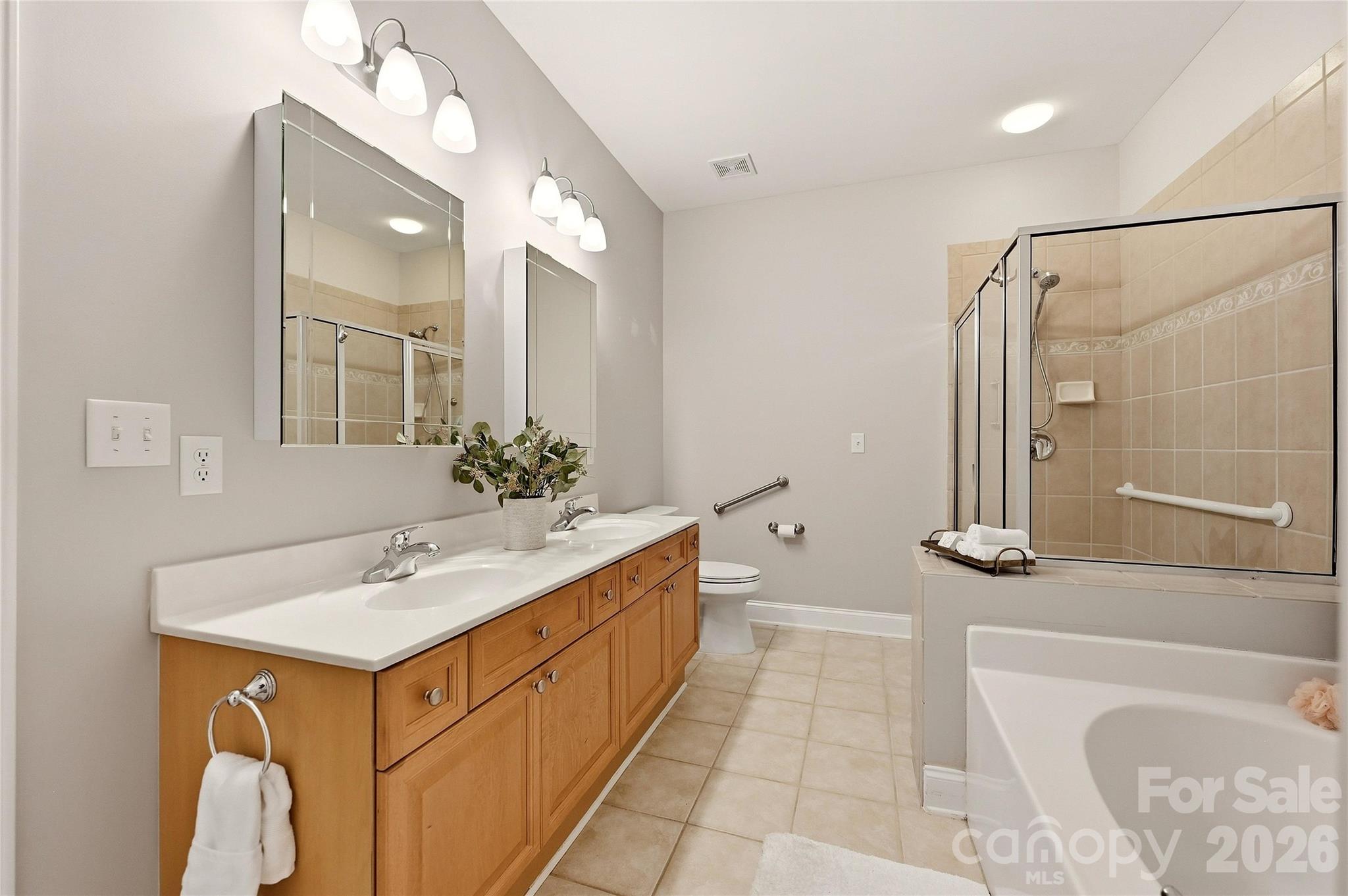 9009 Rosalyn Glen Road
