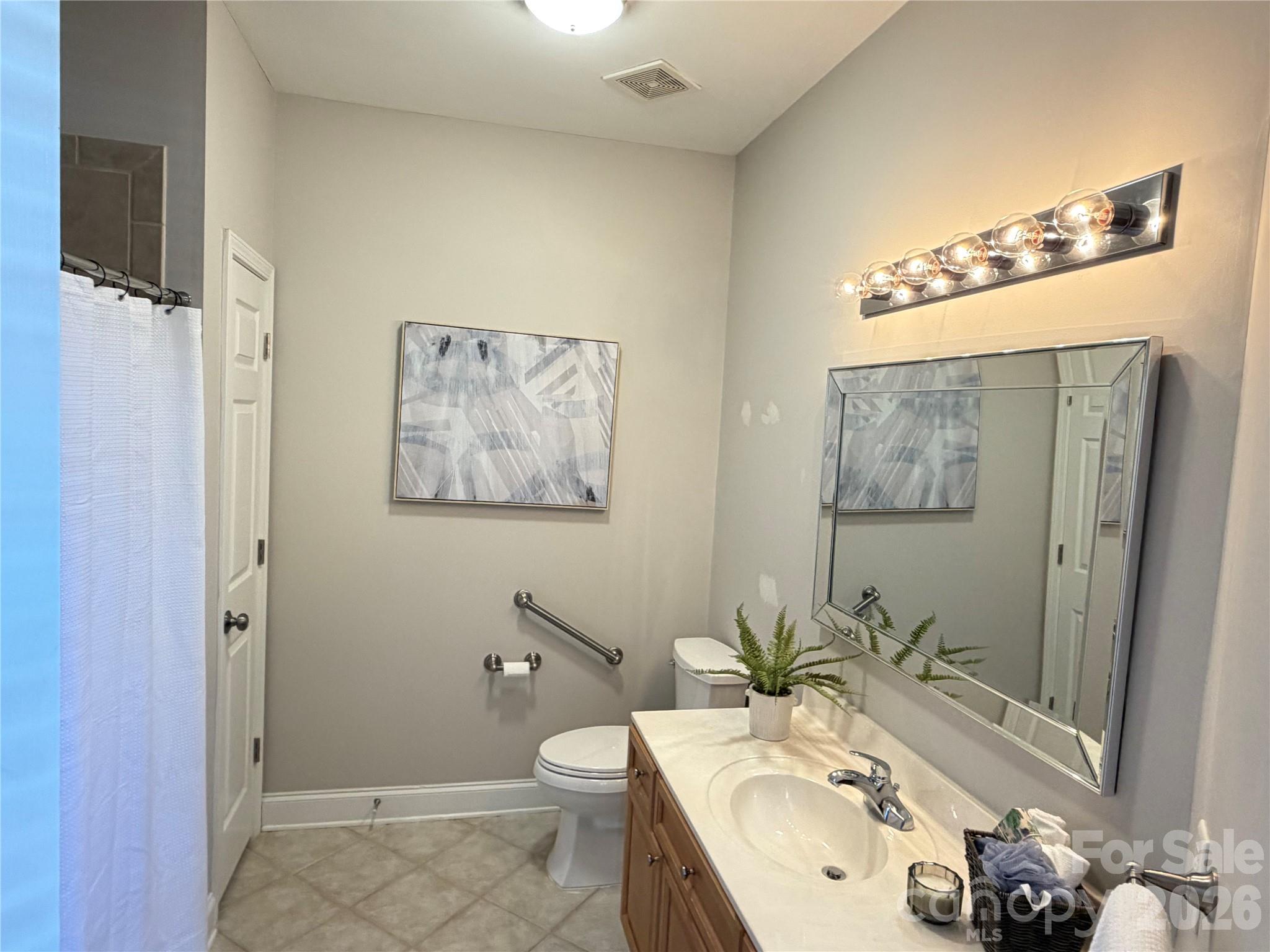 9009 Rosalyn Glen Road