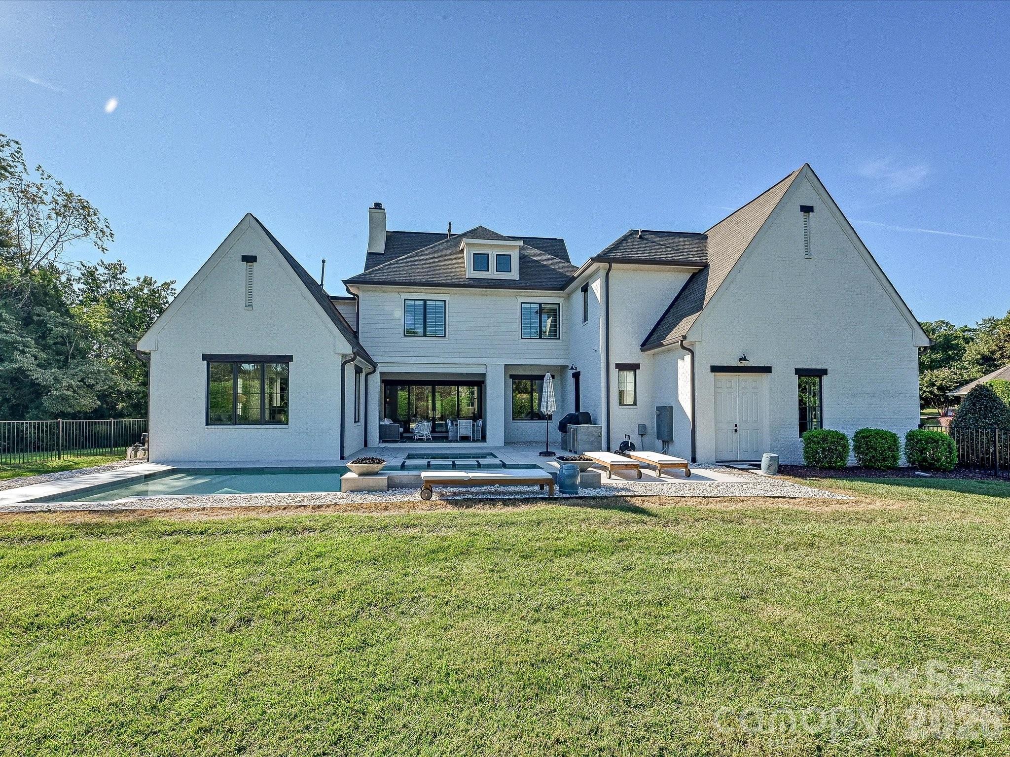 18717 Square Sail Road