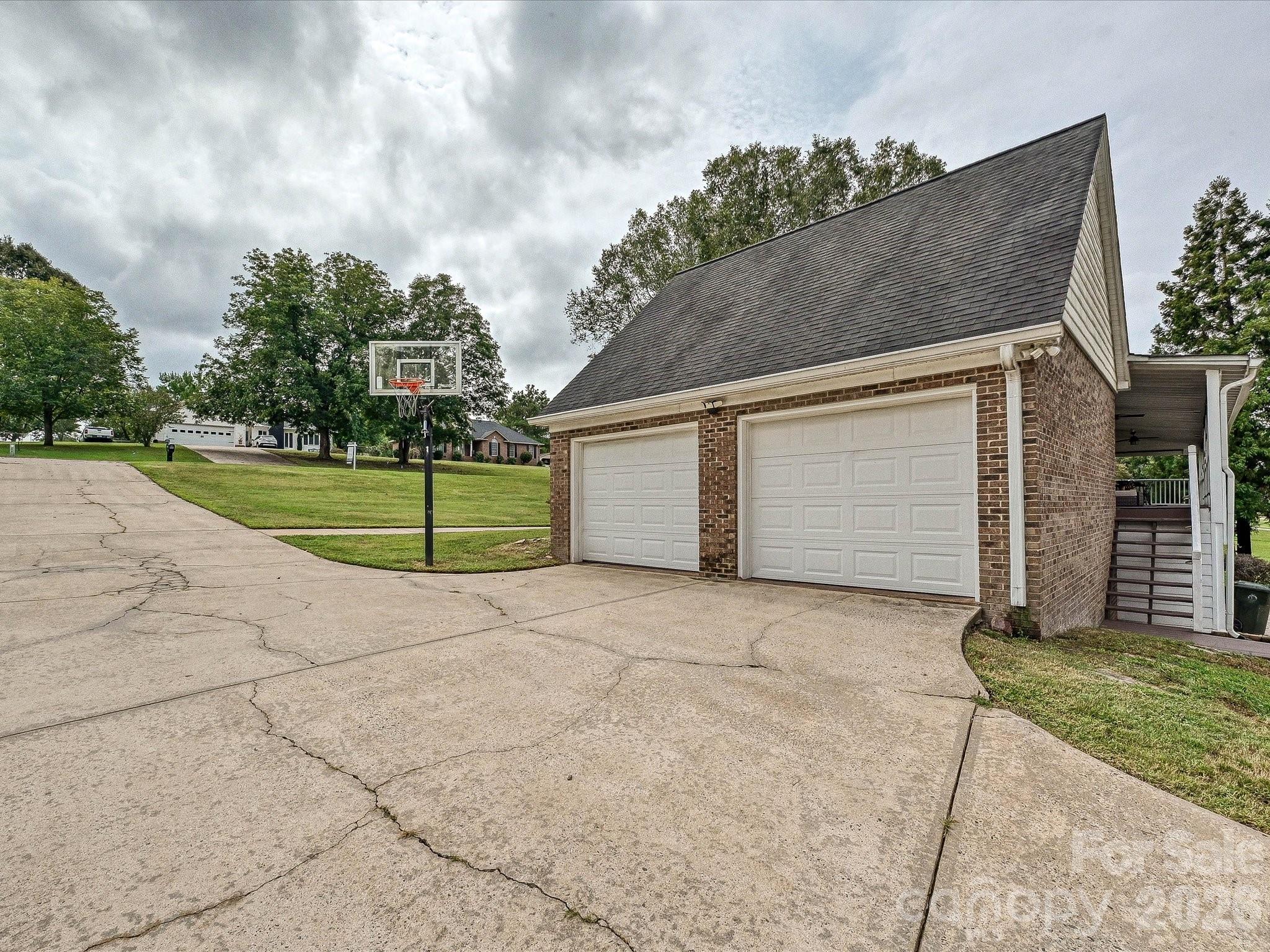 3017 Vernell Lane