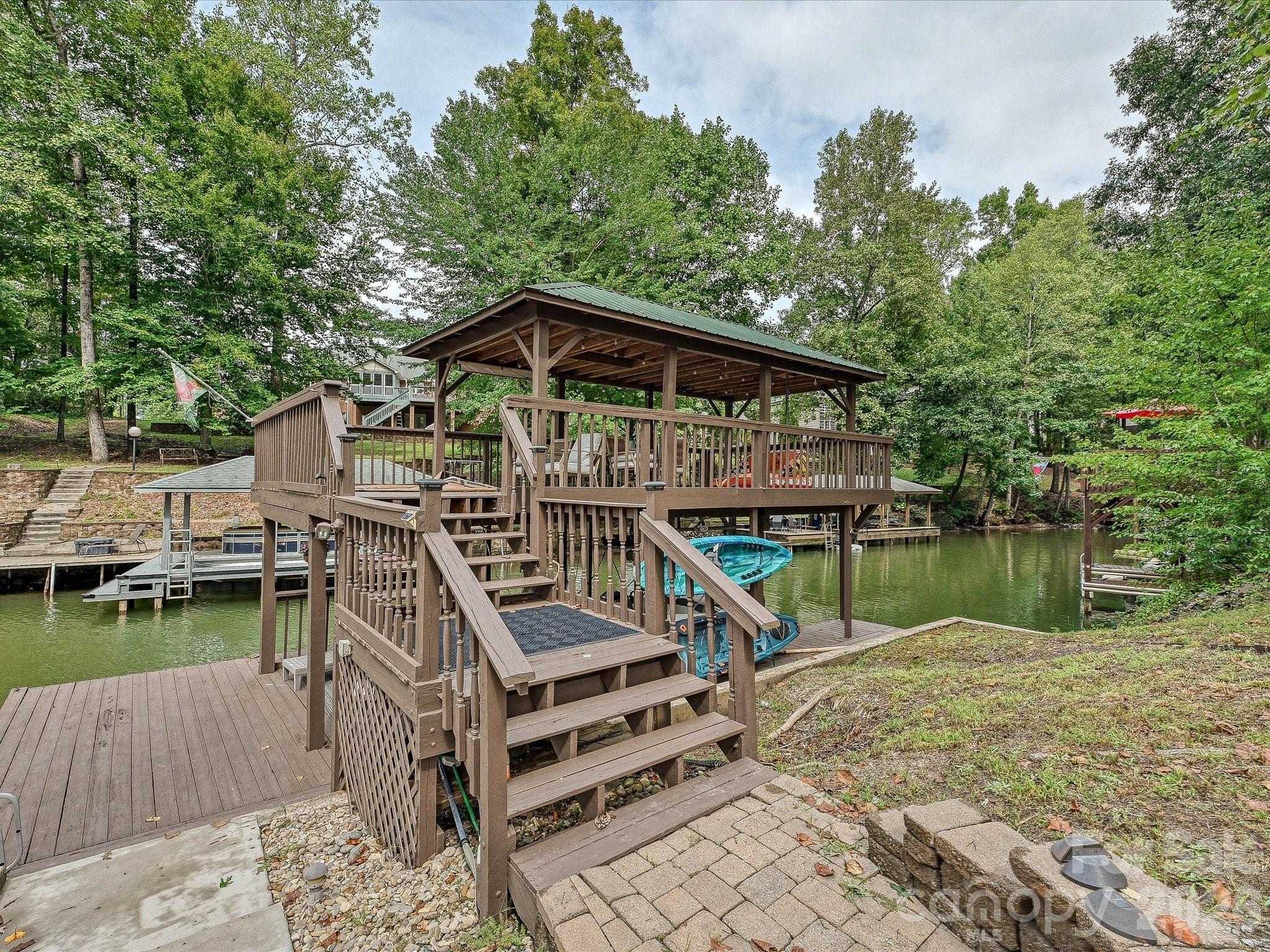 3017 Vernell Lane