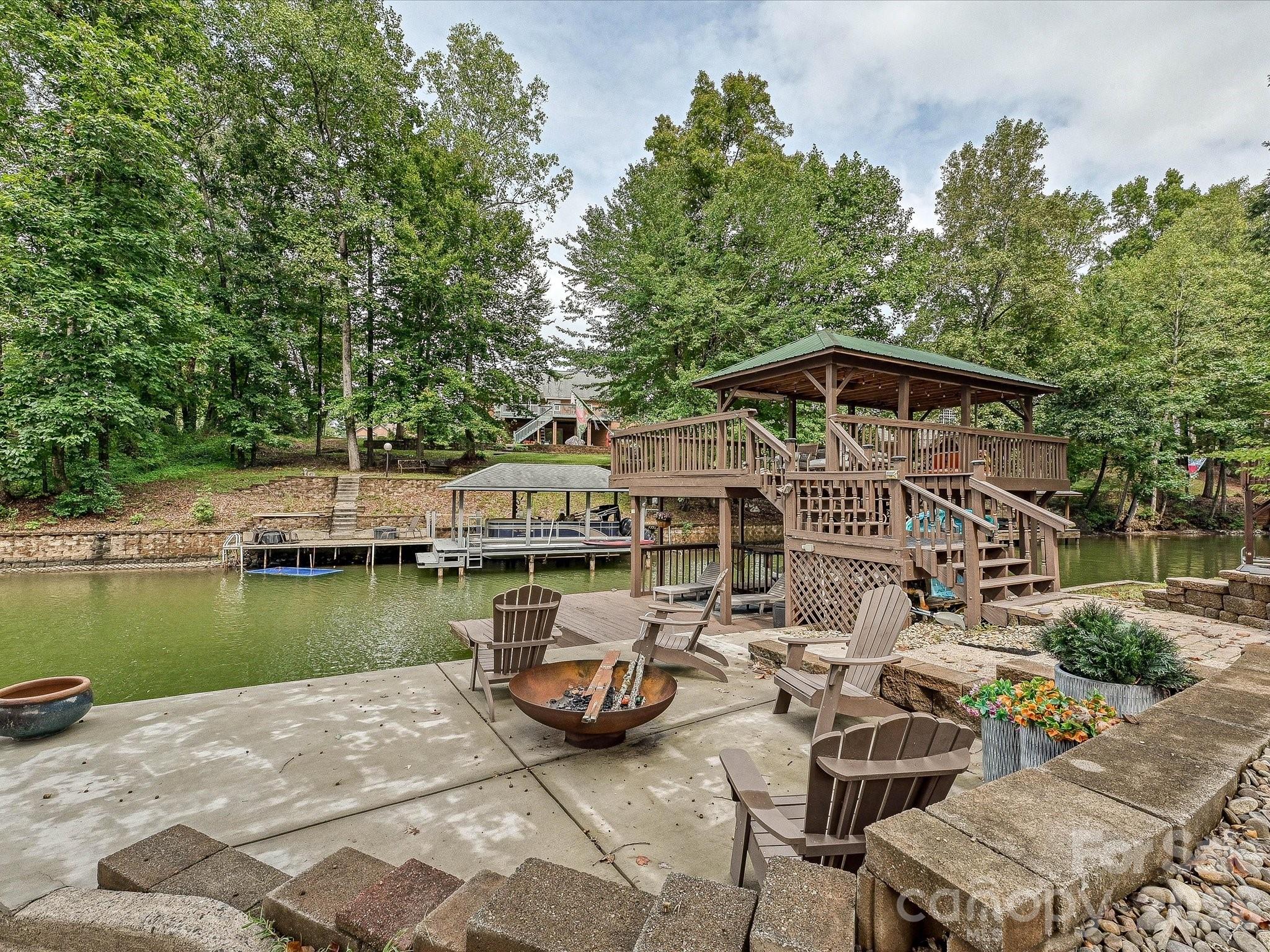 3017 Vernell Lane