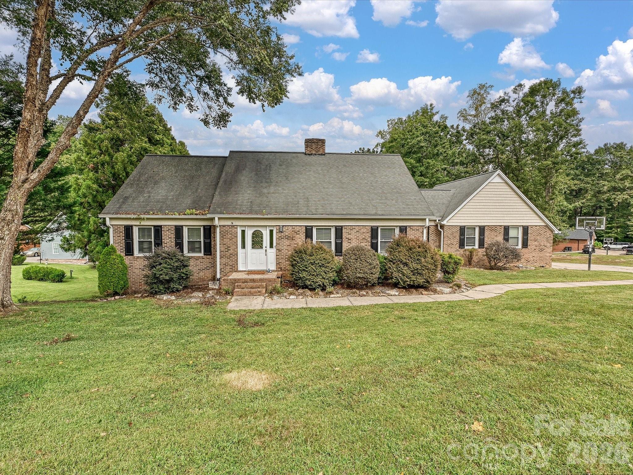 3017 Vernell Lane