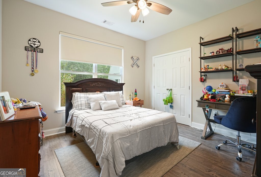 120 E KILLIAN Street