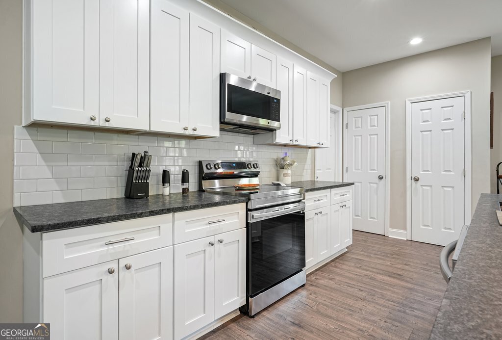 120 E KILLIAN Street