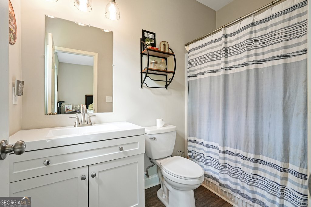 120 E KILLIAN Street