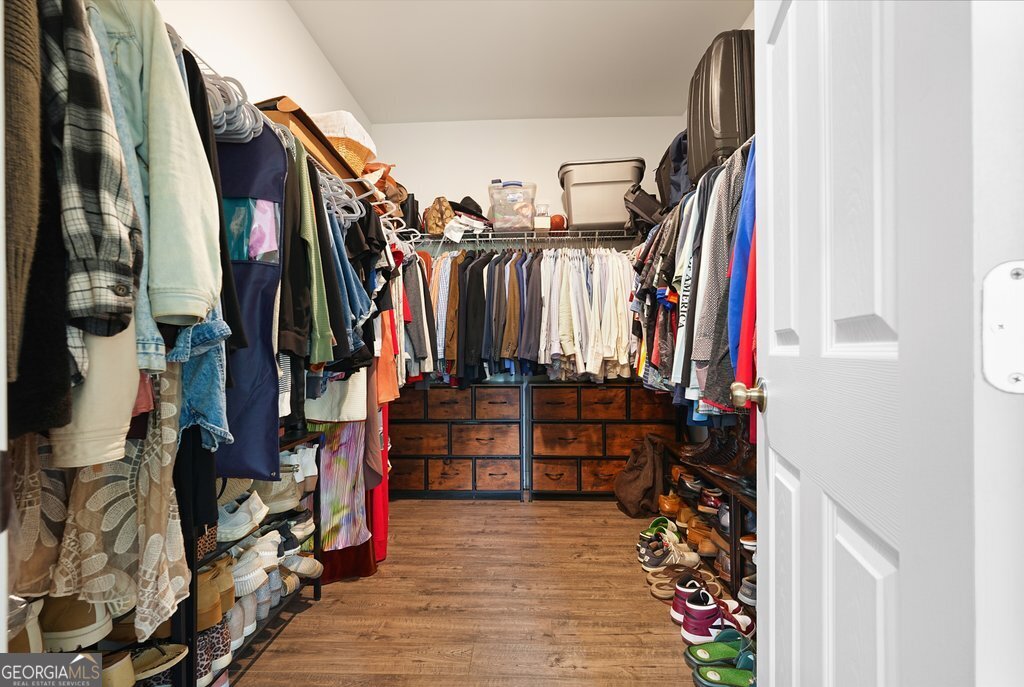 120 E KILLIAN Street