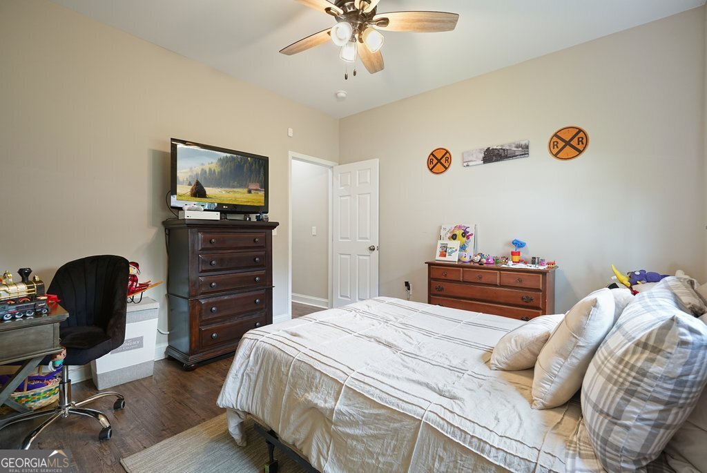 120 E KILLIAN Street