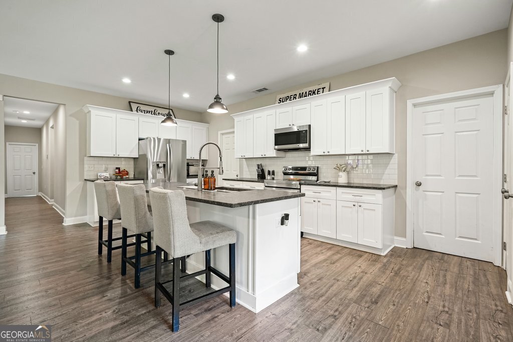 120 E KILLIAN Street