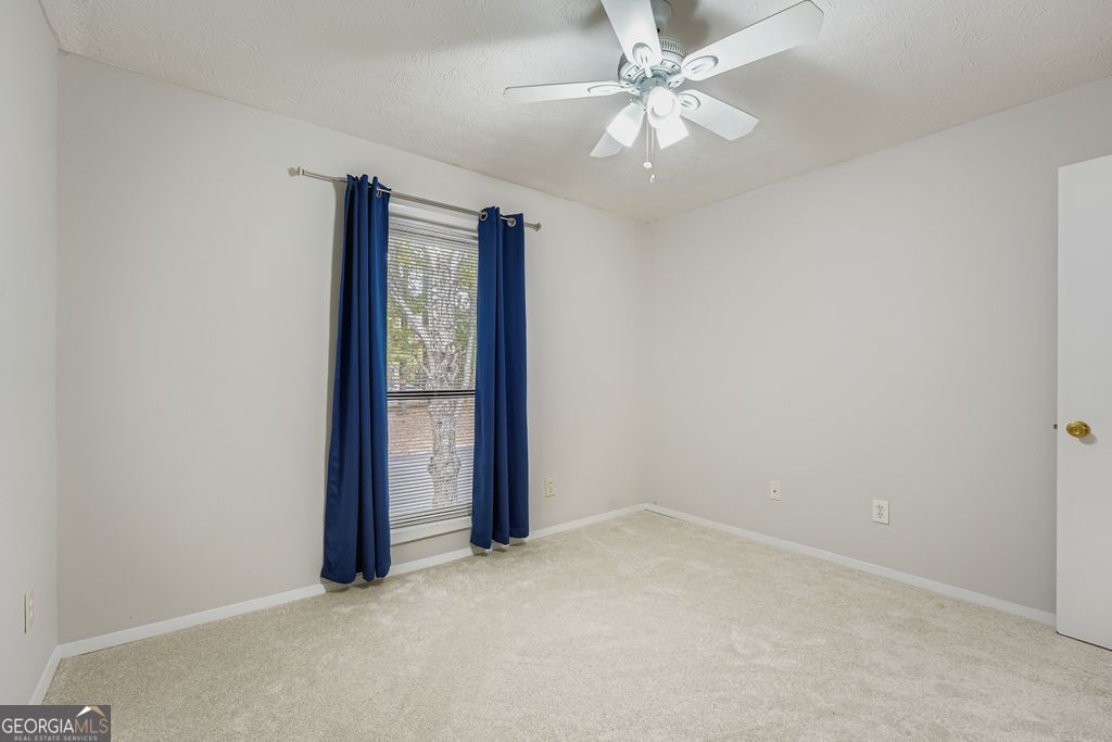 1507 WYNNES RIDGE Circle SE