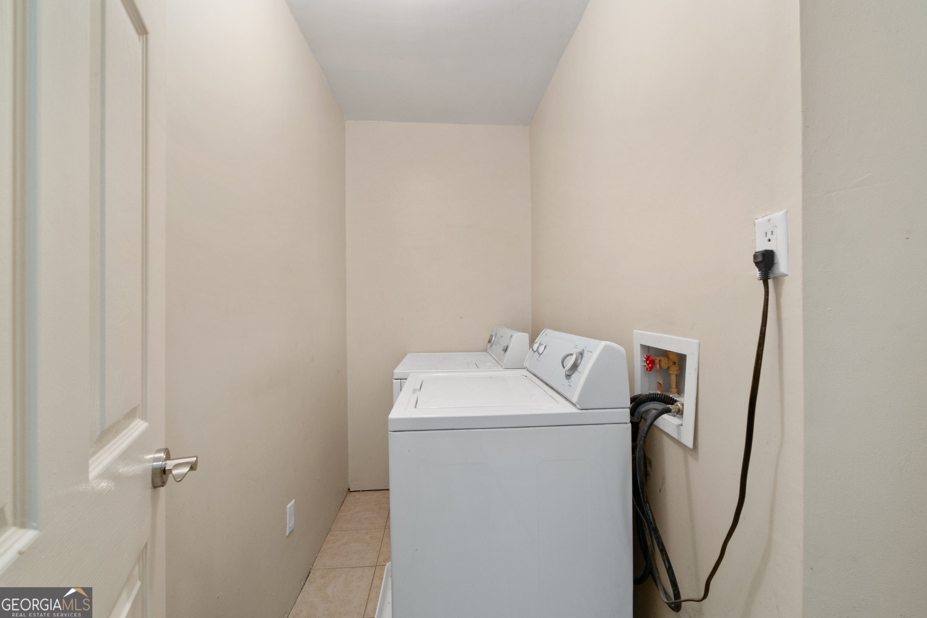 3717 Shady Maple Drive