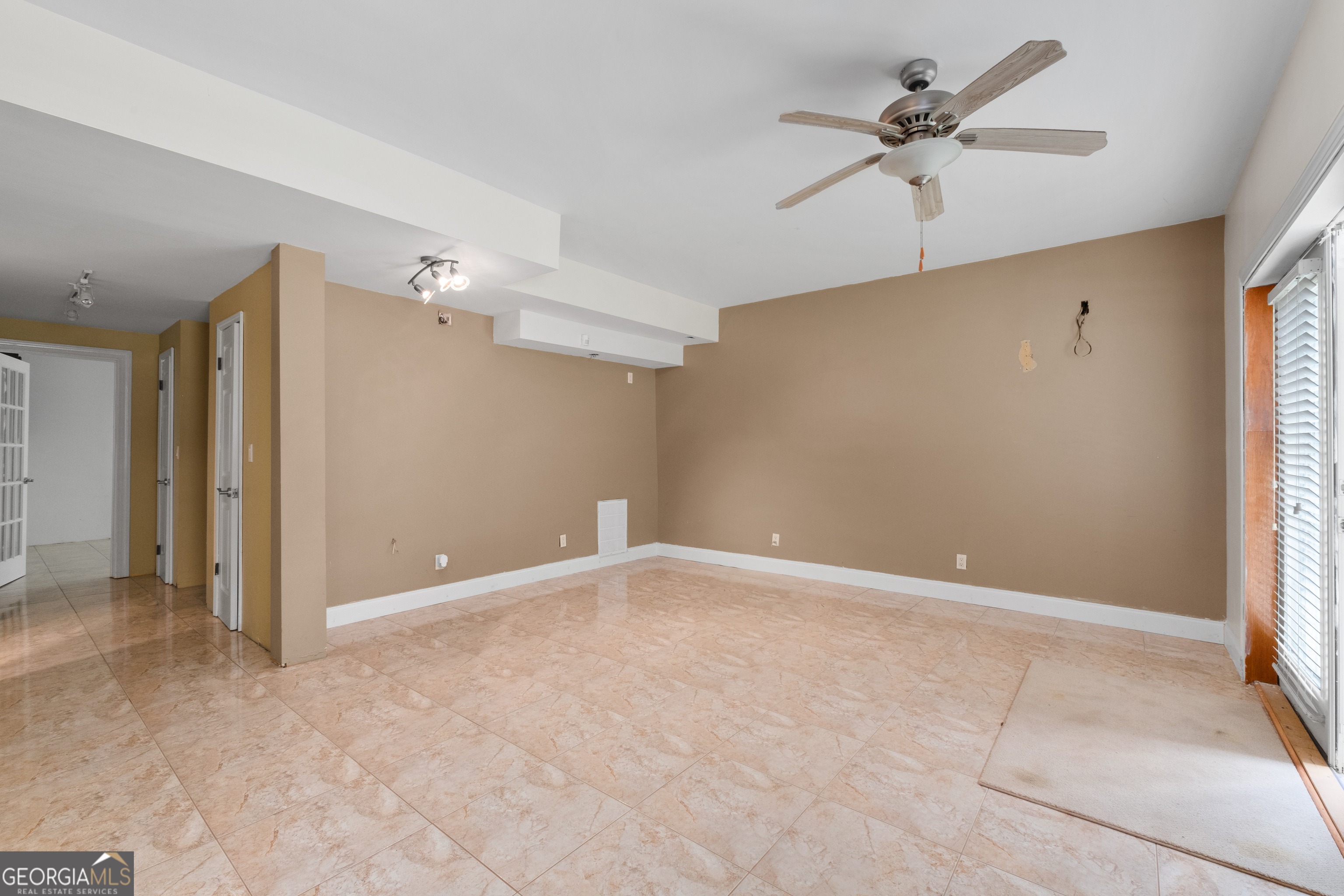 3717 Shady Maple Drive