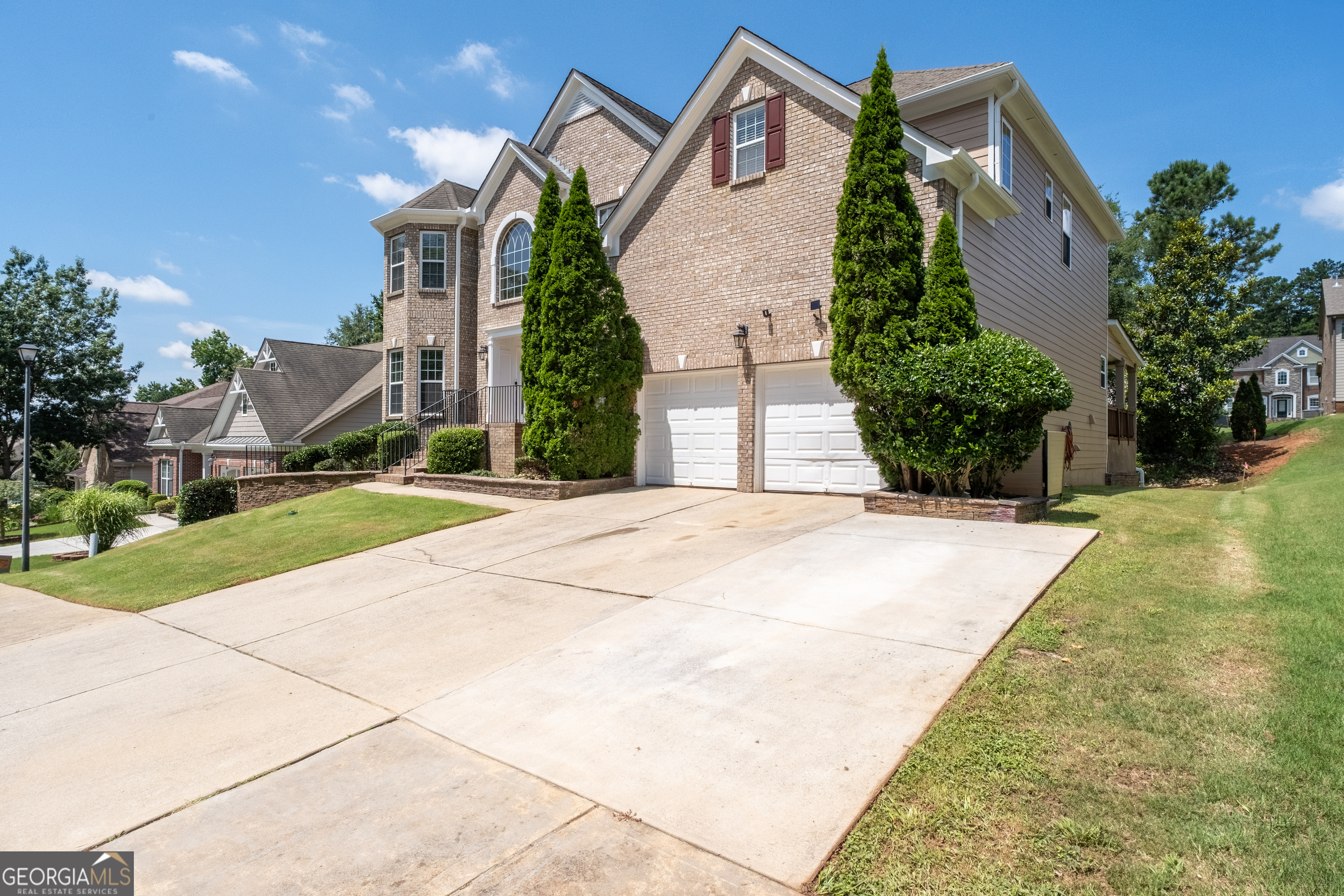 3717 Shady Maple Drive