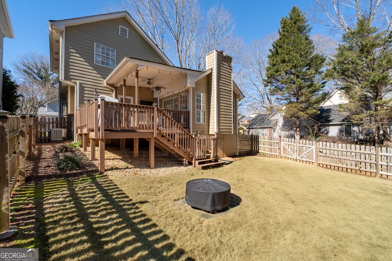 4410 White Surrey Drive NW