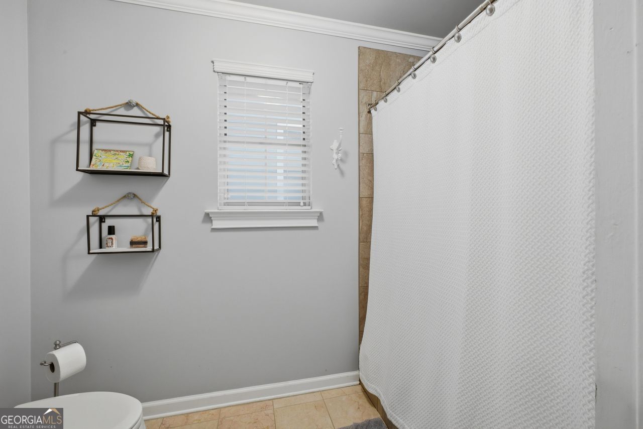 4410 White Surrey Drive NW