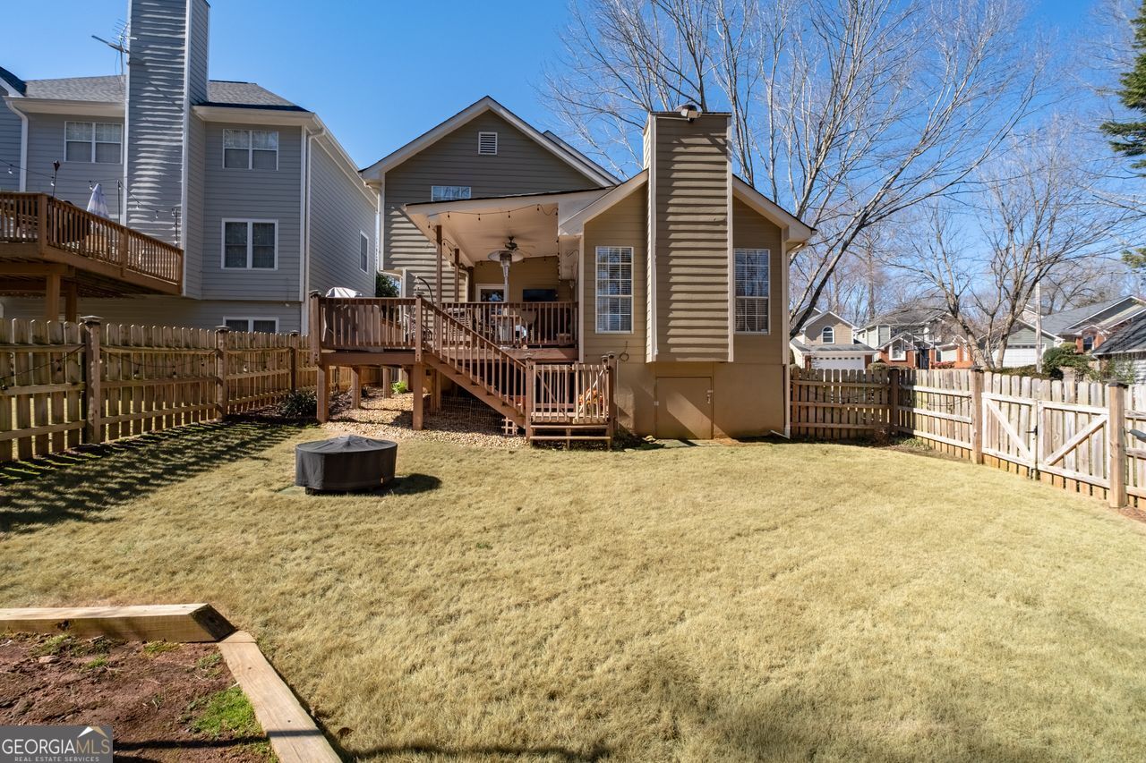 4410 White Surrey Drive NW