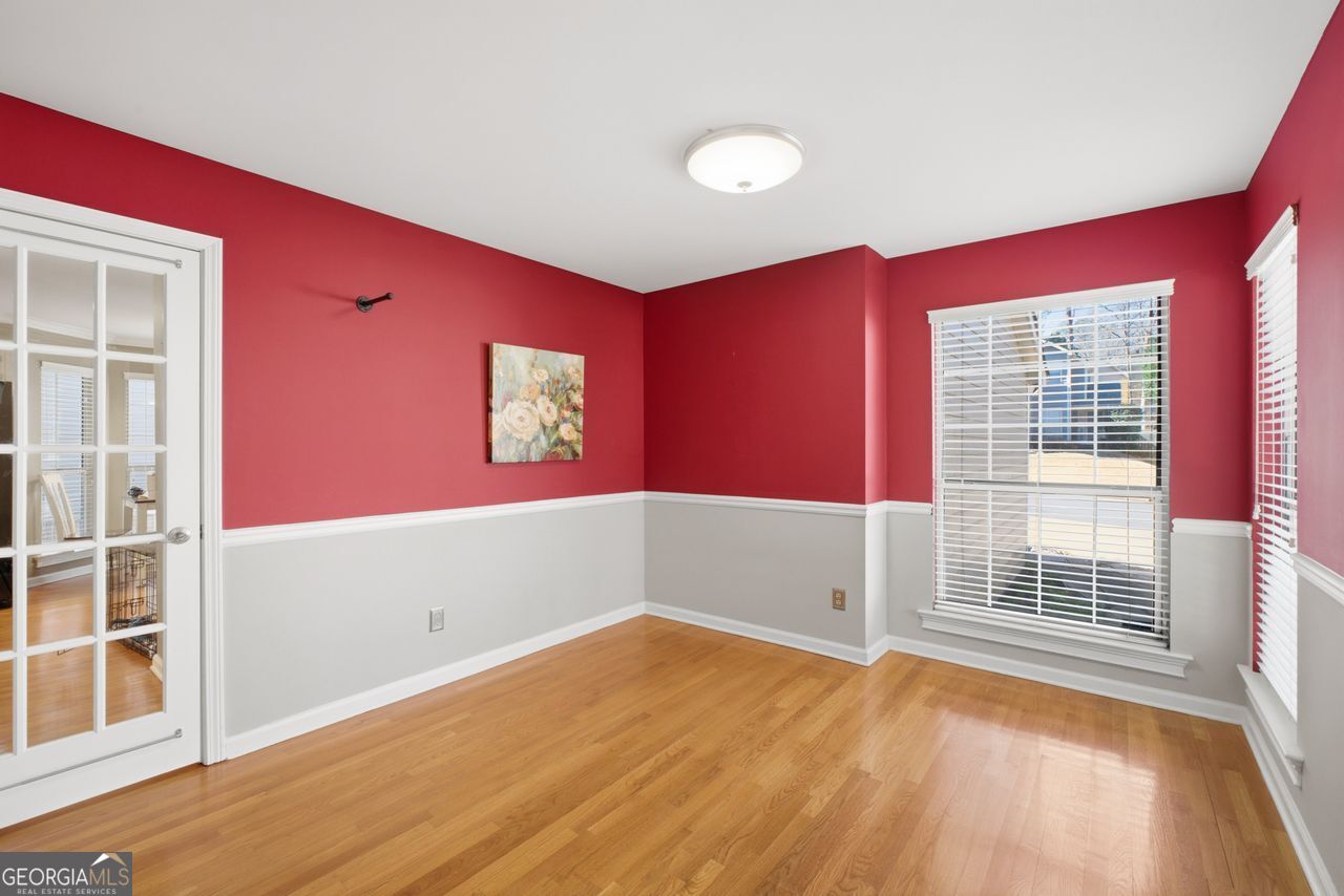 4410 White Surrey Drive NW