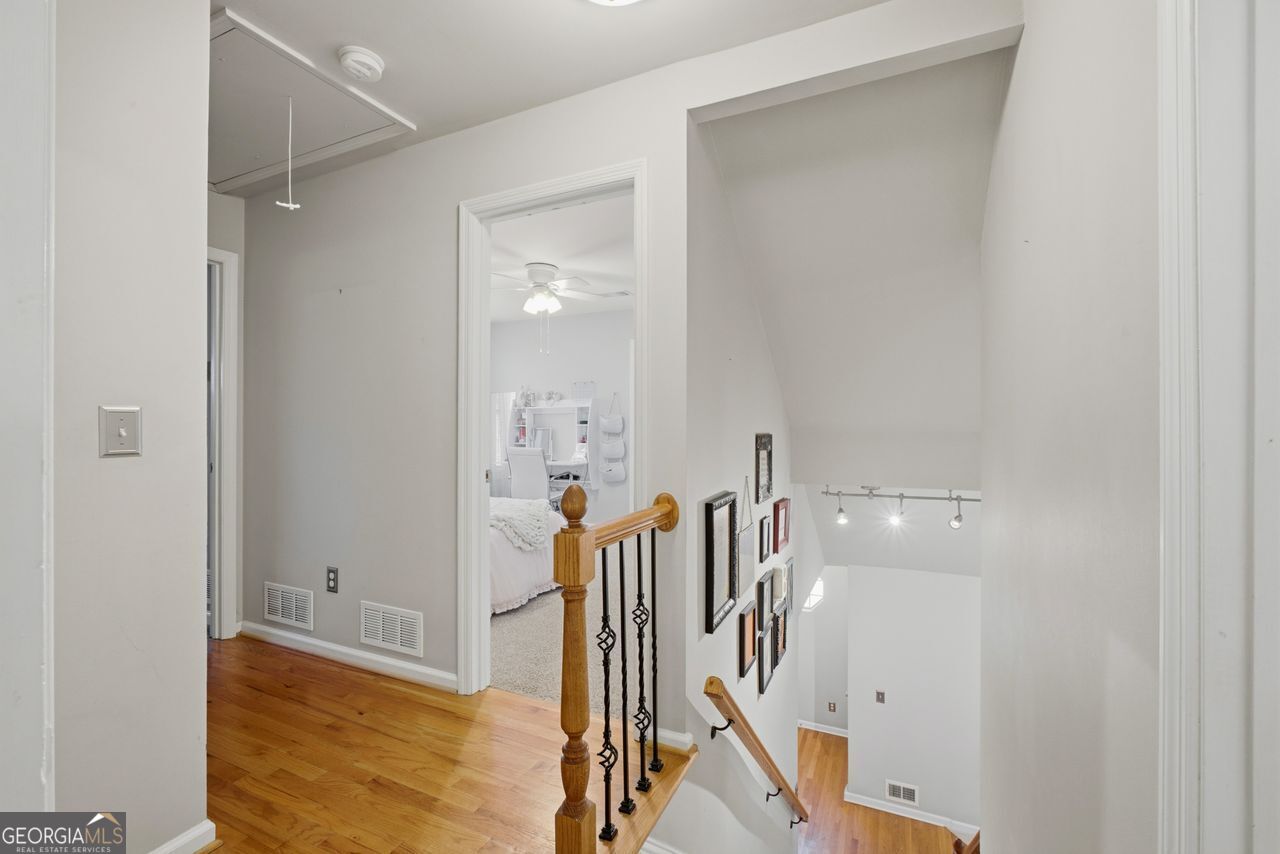 4410 White Surrey Drive NW