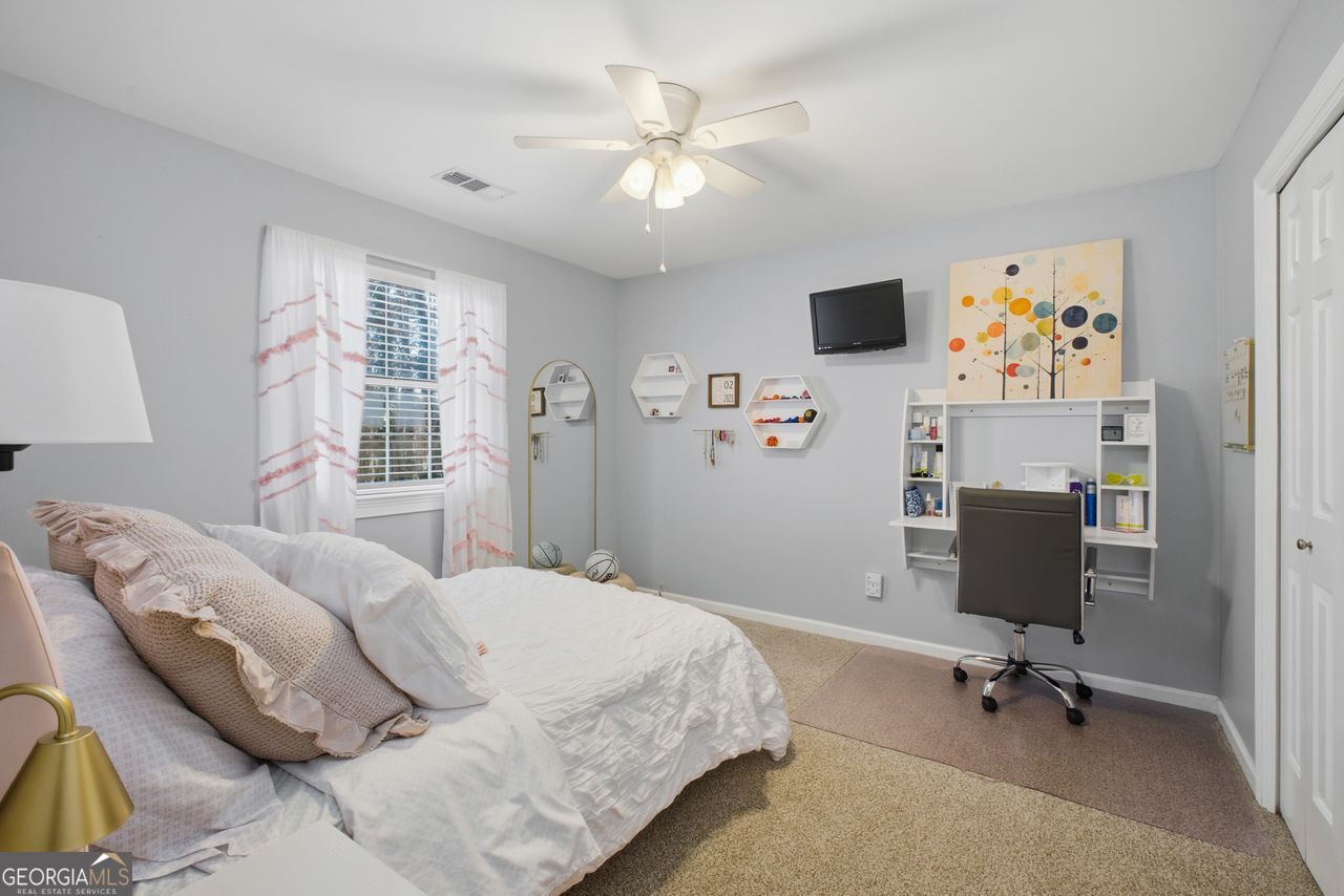 4410 White Surrey Drive NW