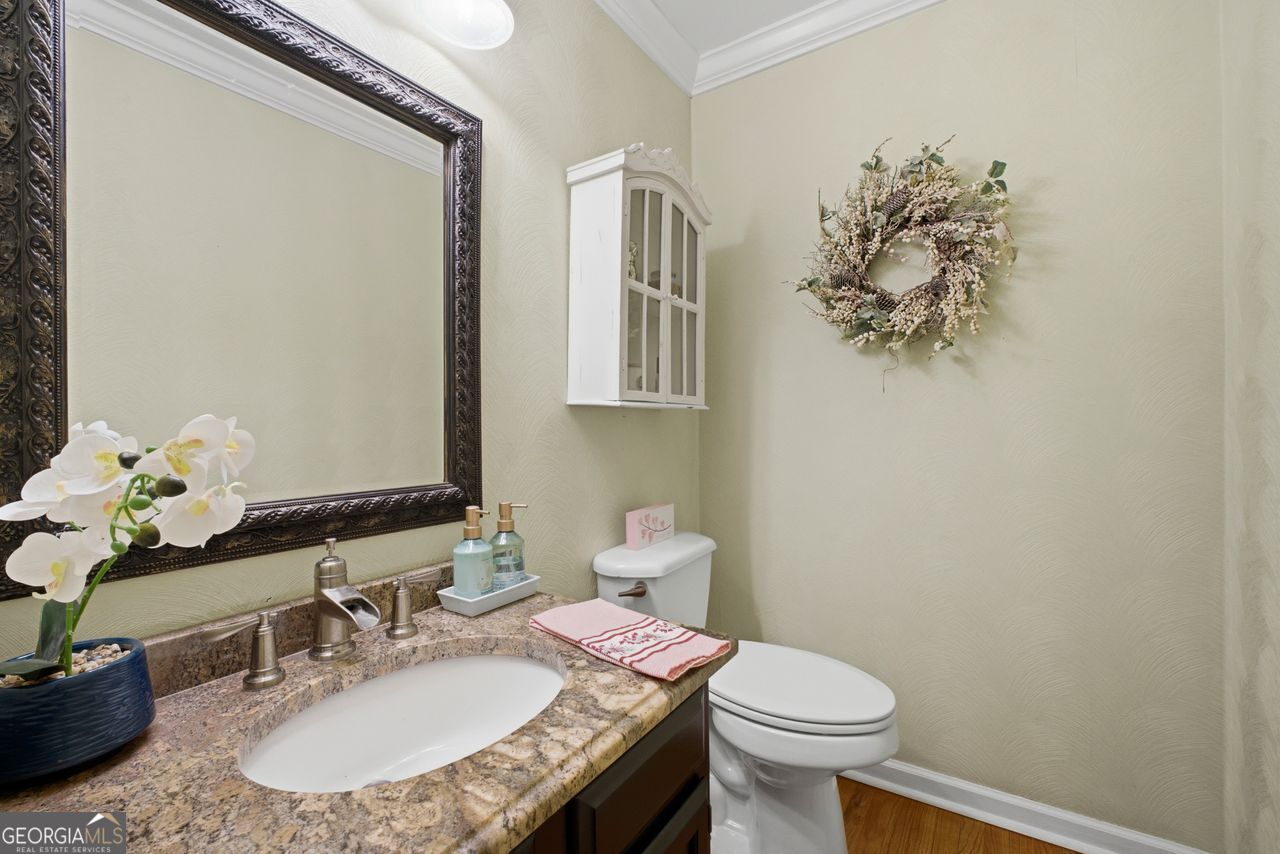 4410 White Surrey Drive NW