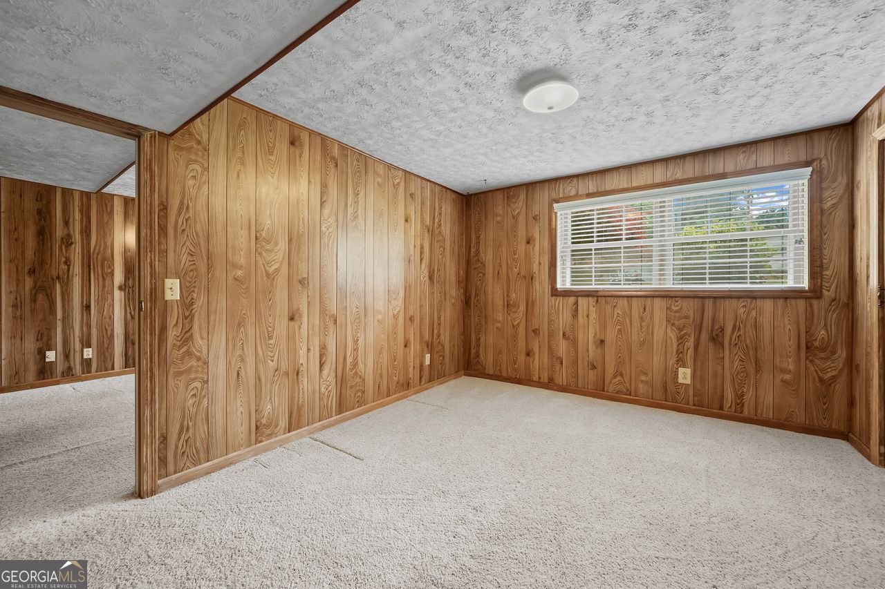 1319 Renee Drive SW