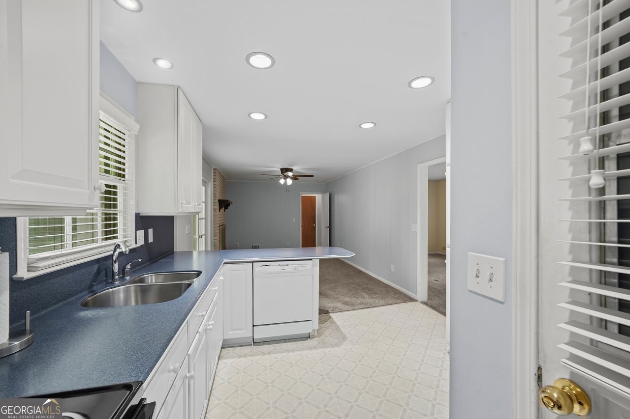 1319 Renee Drive SW