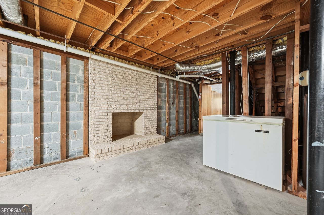 1319 Renee Drive SW