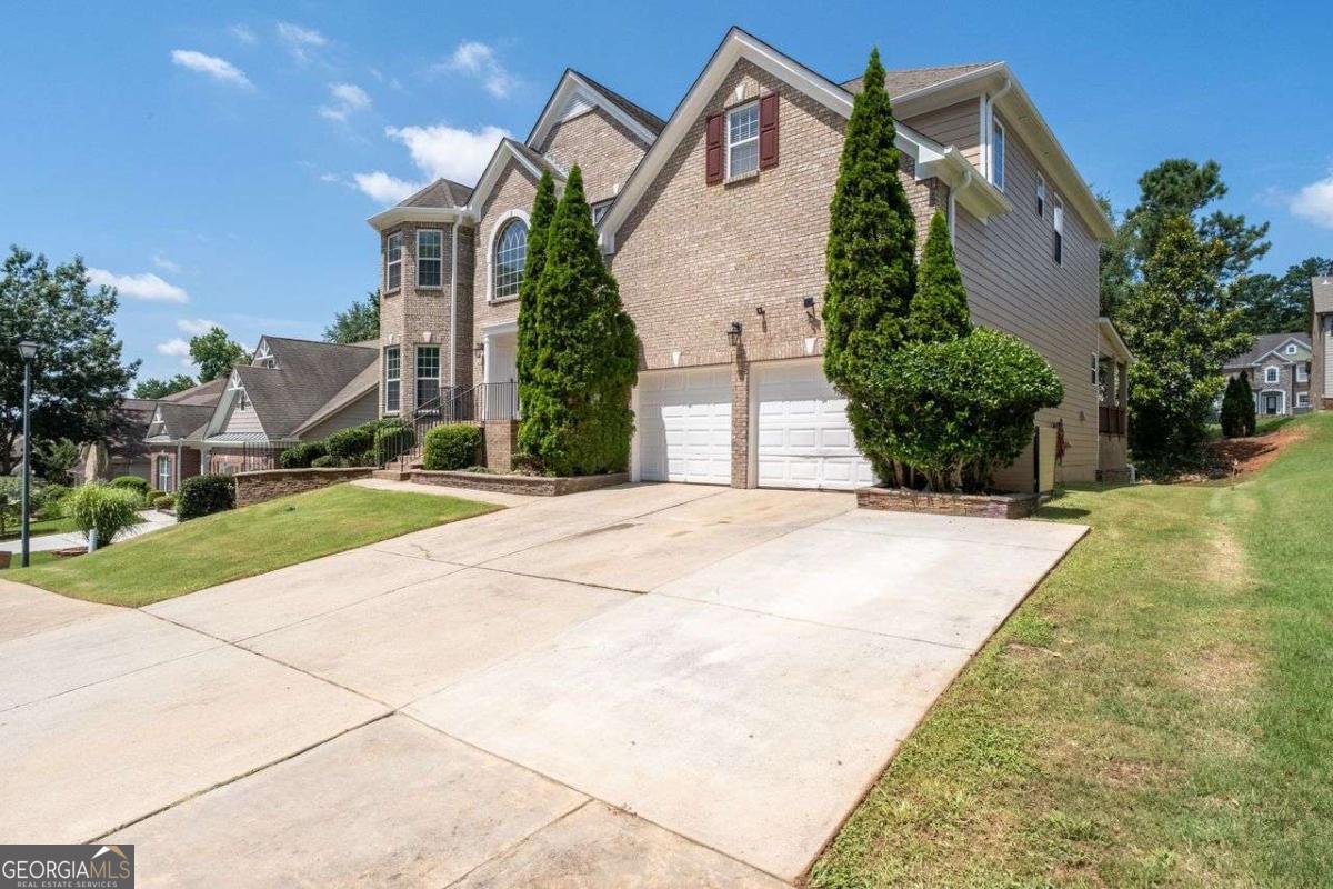 3717 Shady Maple Drive