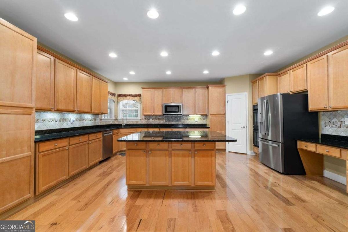 3717 Shady Maple Drive