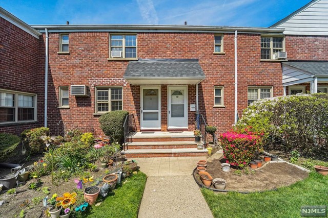 1255 Anderson Avenue Unit: 11