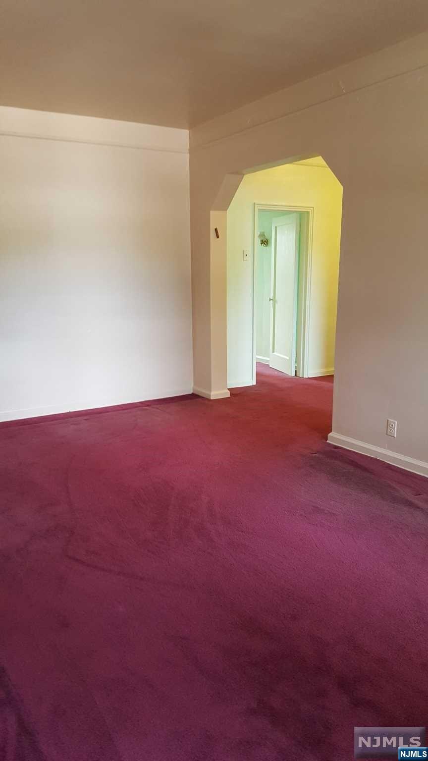 975-995 Road 3E