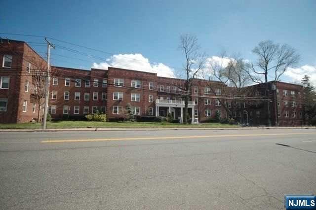 975-995 Road 3E