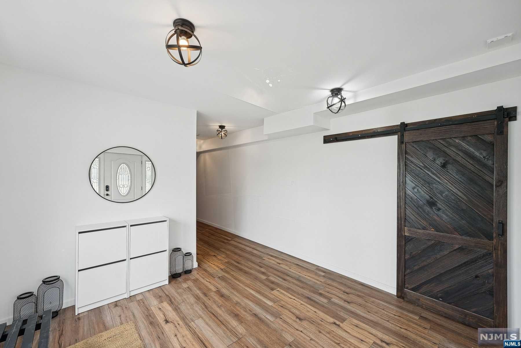 916 2nd Street