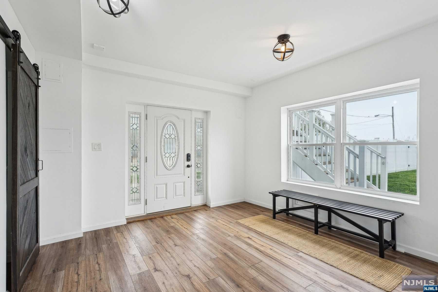 916 2nd Street