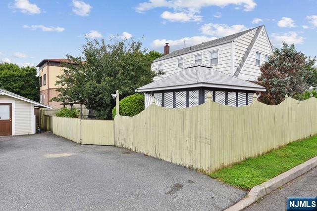 84 Norwood Avenue