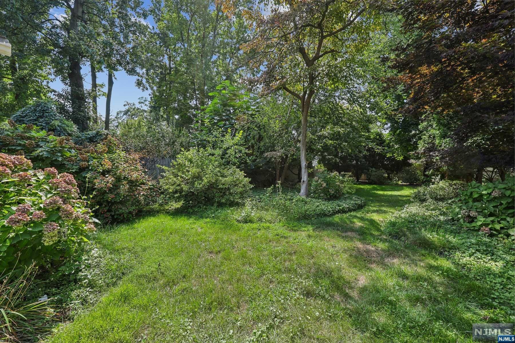 35 Jewett Avenue