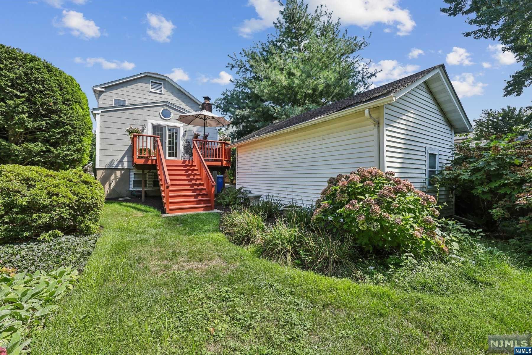 35 Jewett Avenue